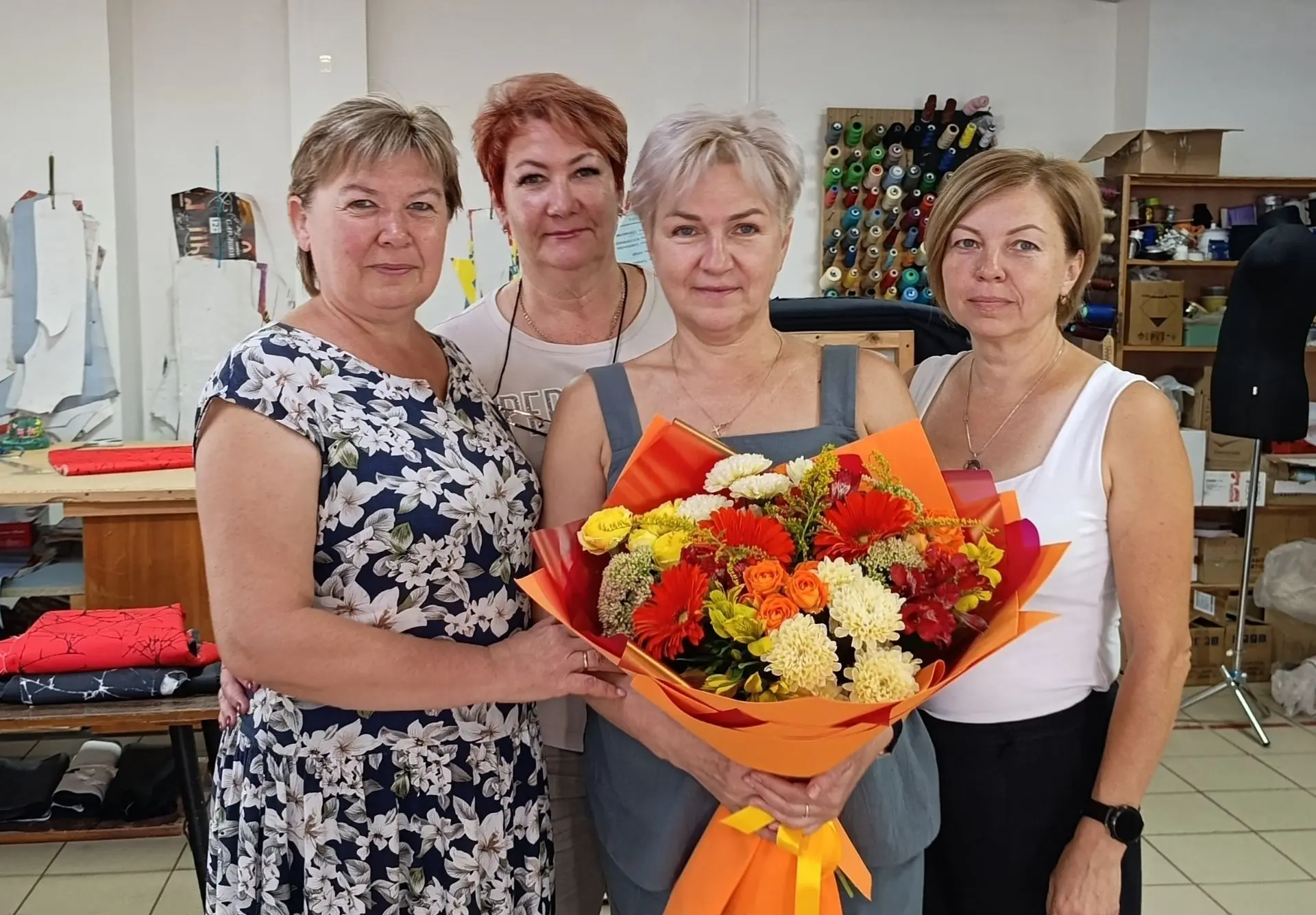 Сегодня мы поздравляем с юбилеем очаровательную женщину и замечательного профессионала ...