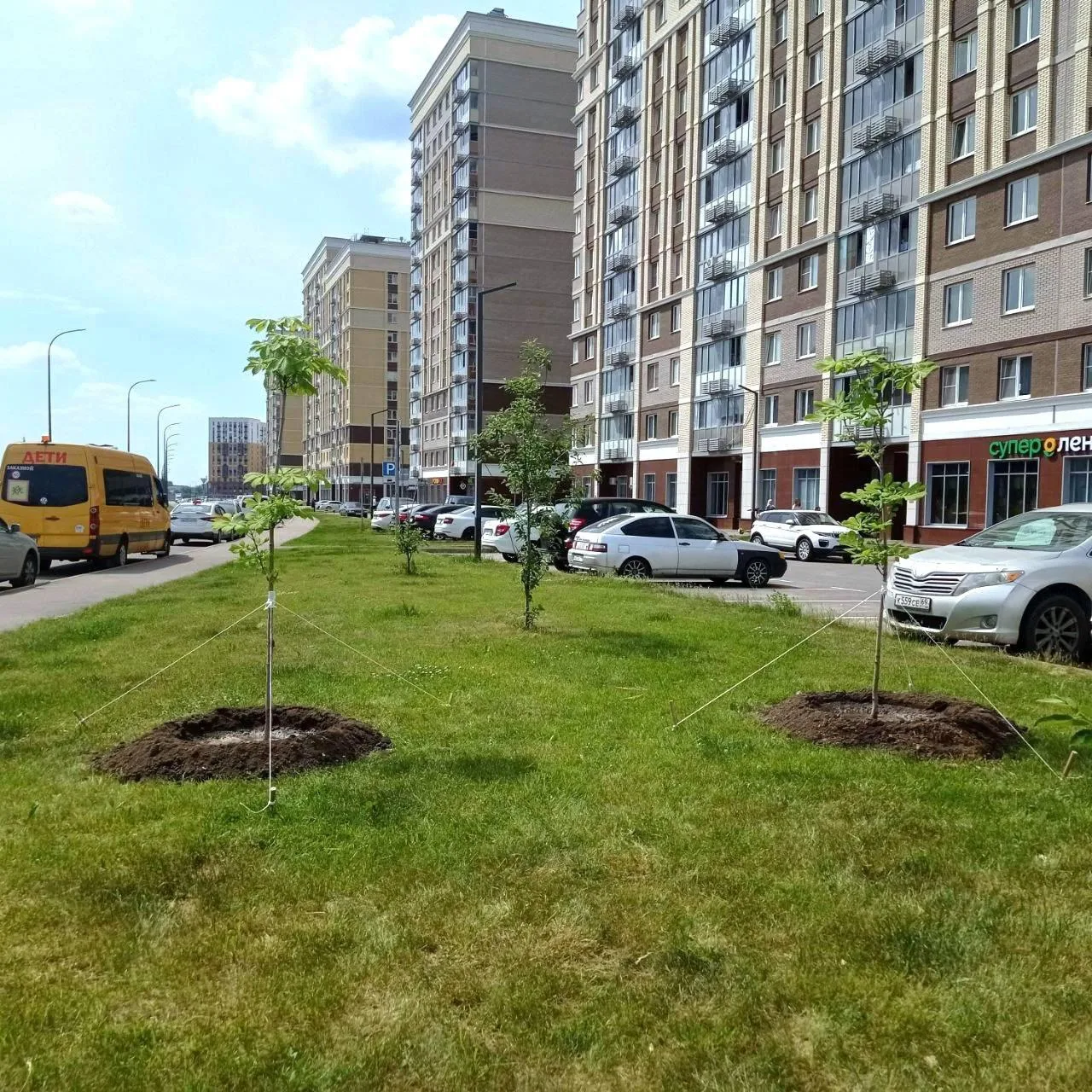 Район приображается. У новых ЖК высадили каштаны 🌳

🏙 Подписывайся на М125 | Щербинка М125 в МАХ

