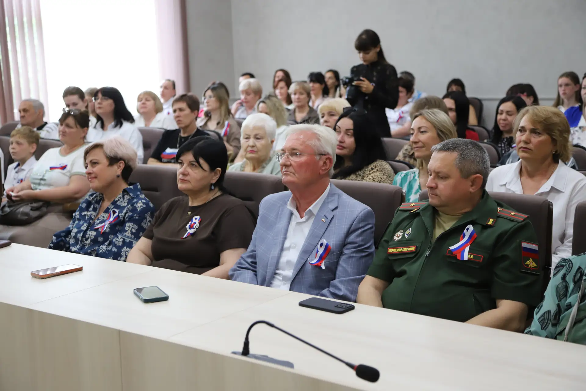 Состоялся праздничный концерт, посвященный одному из главных государственных праздников — Дню России