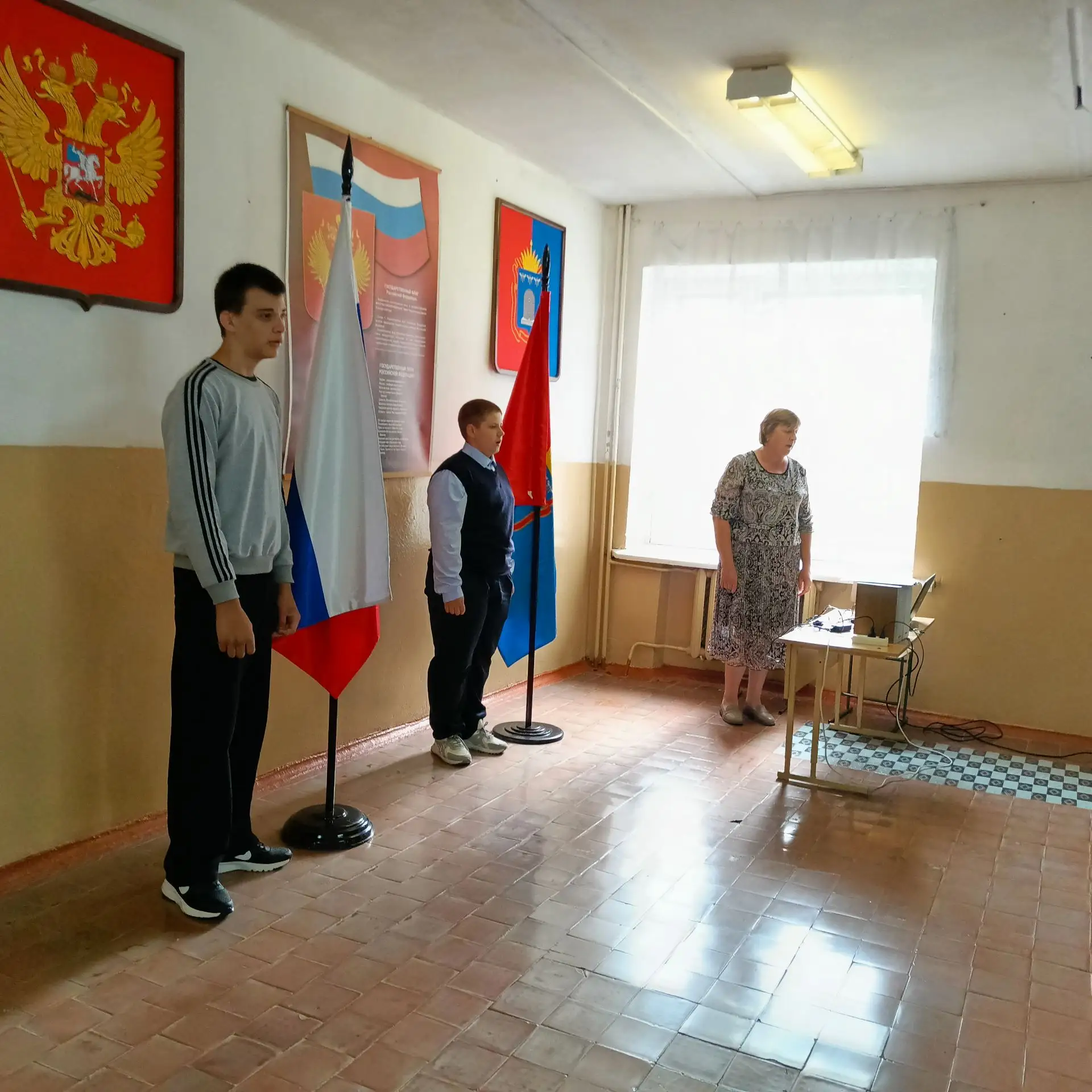 Традиционная торжественная линейка в филиале в с. Протасово открыла уже вторую учебную ...