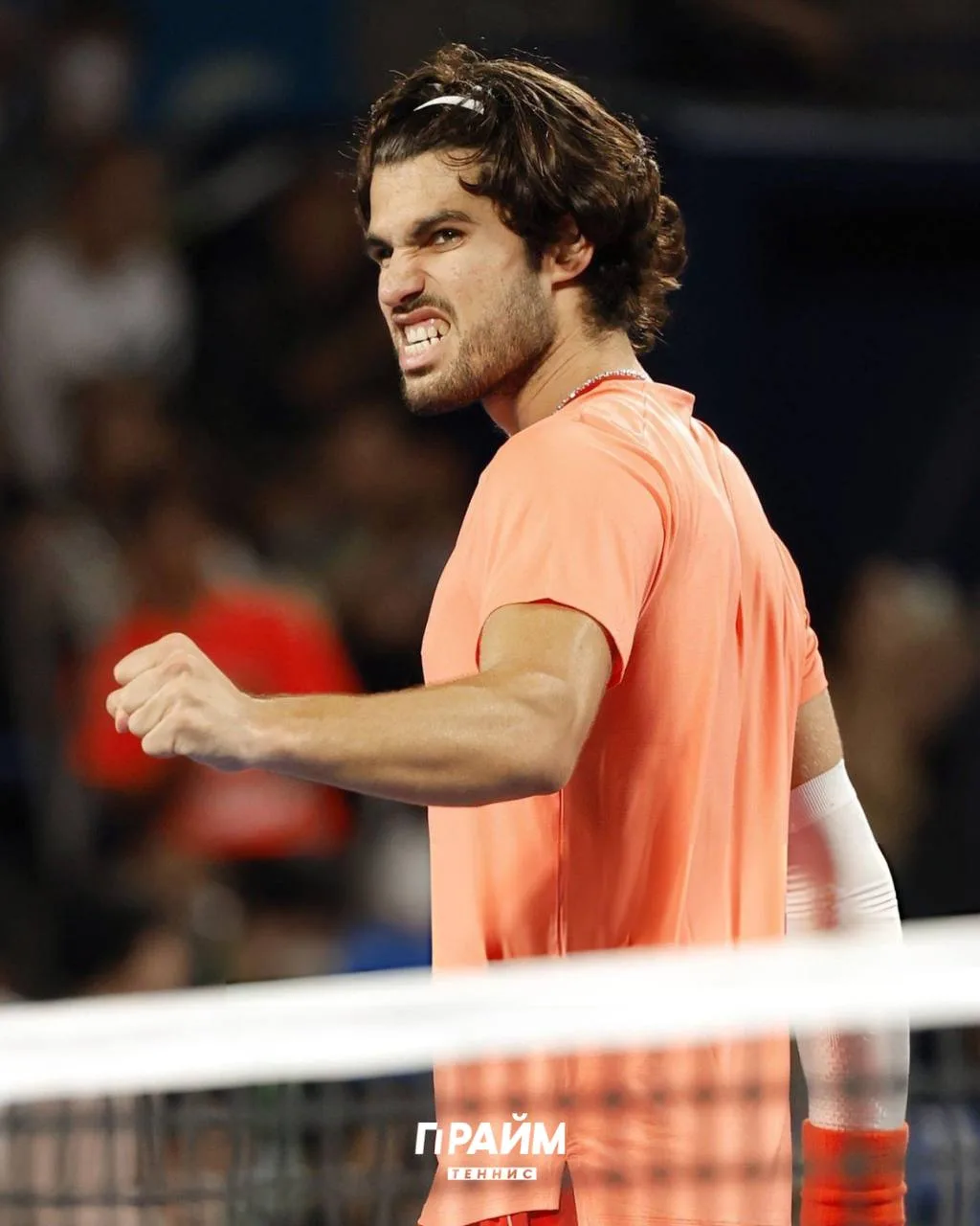 🇪🇸 Карлос Алькарас обыграл Маттео Арнальди — 7:6, 6:1 и вышел в четвертьфинал Токио!