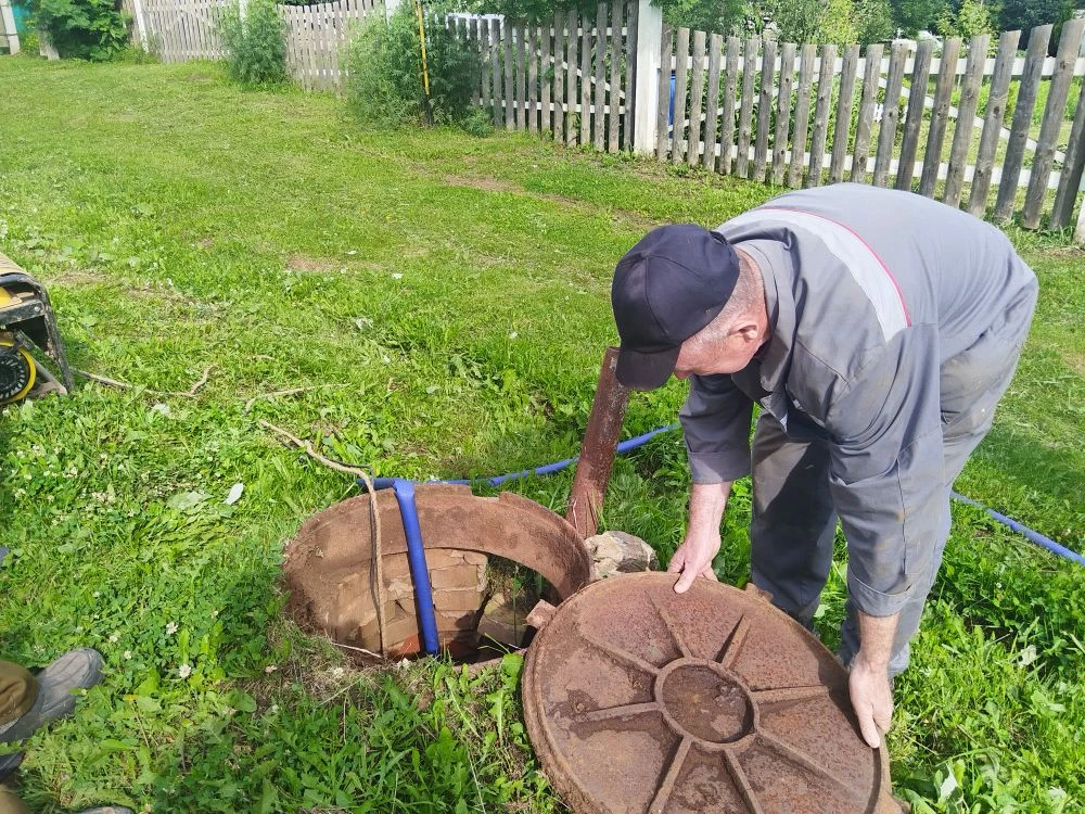 В продолжение предыдущего поста. Сообщаем, что  при поиске причины утечки на улице Строителей выясни