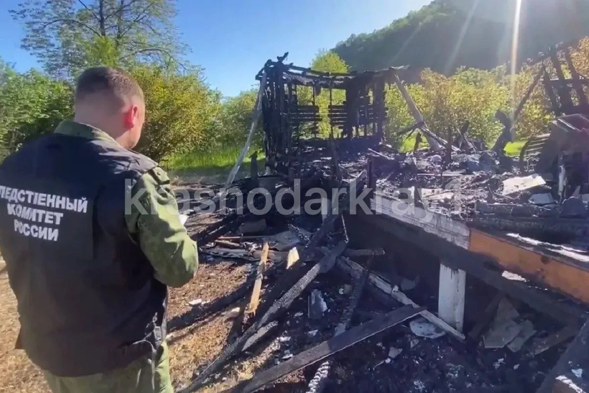 🫣Бес в ребро: в Краснодарском крае местный житель заживо сжёг в бане спящего соседа и его знакомого 