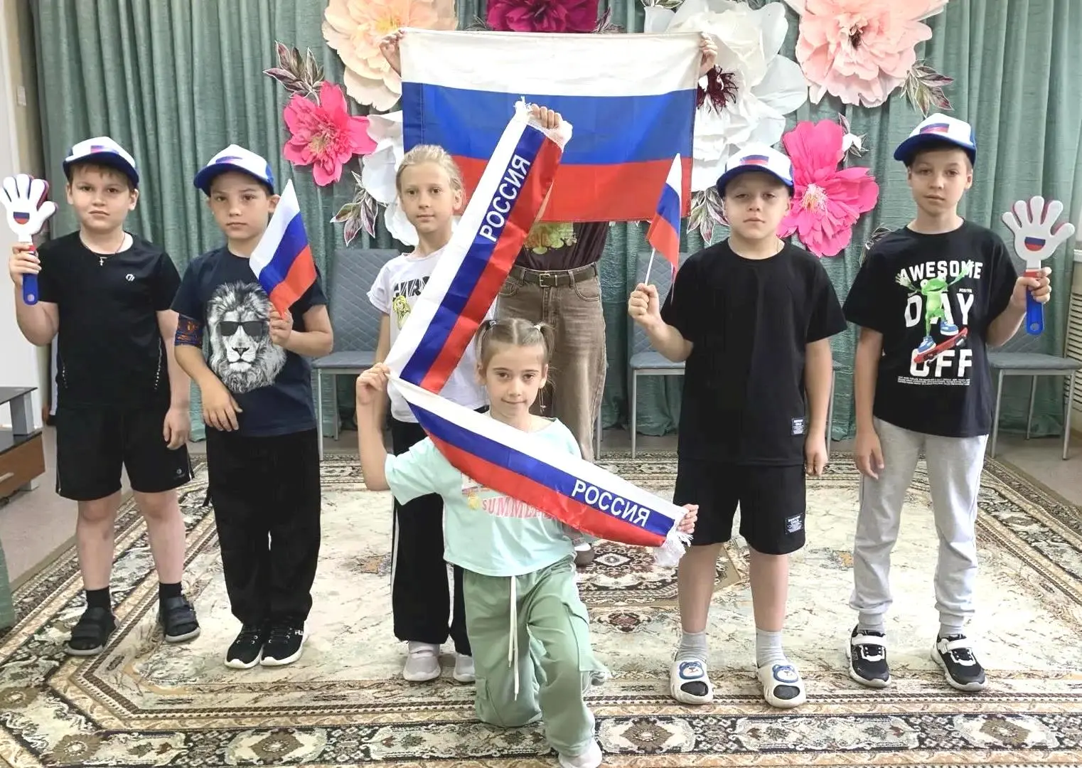 🎉 22 августа отмечается день государственного флага России. Этот праздник – возможност...