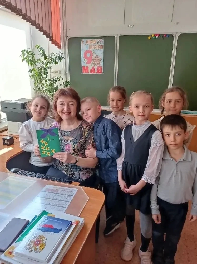 1 МАЯ  МИР ТРУД МАЙ ПРАЗДНИК ВЕСНЫ 🌸 И ТРУДА🌱  ❗️Больше 130 лет этот весенний праздник есть в календ