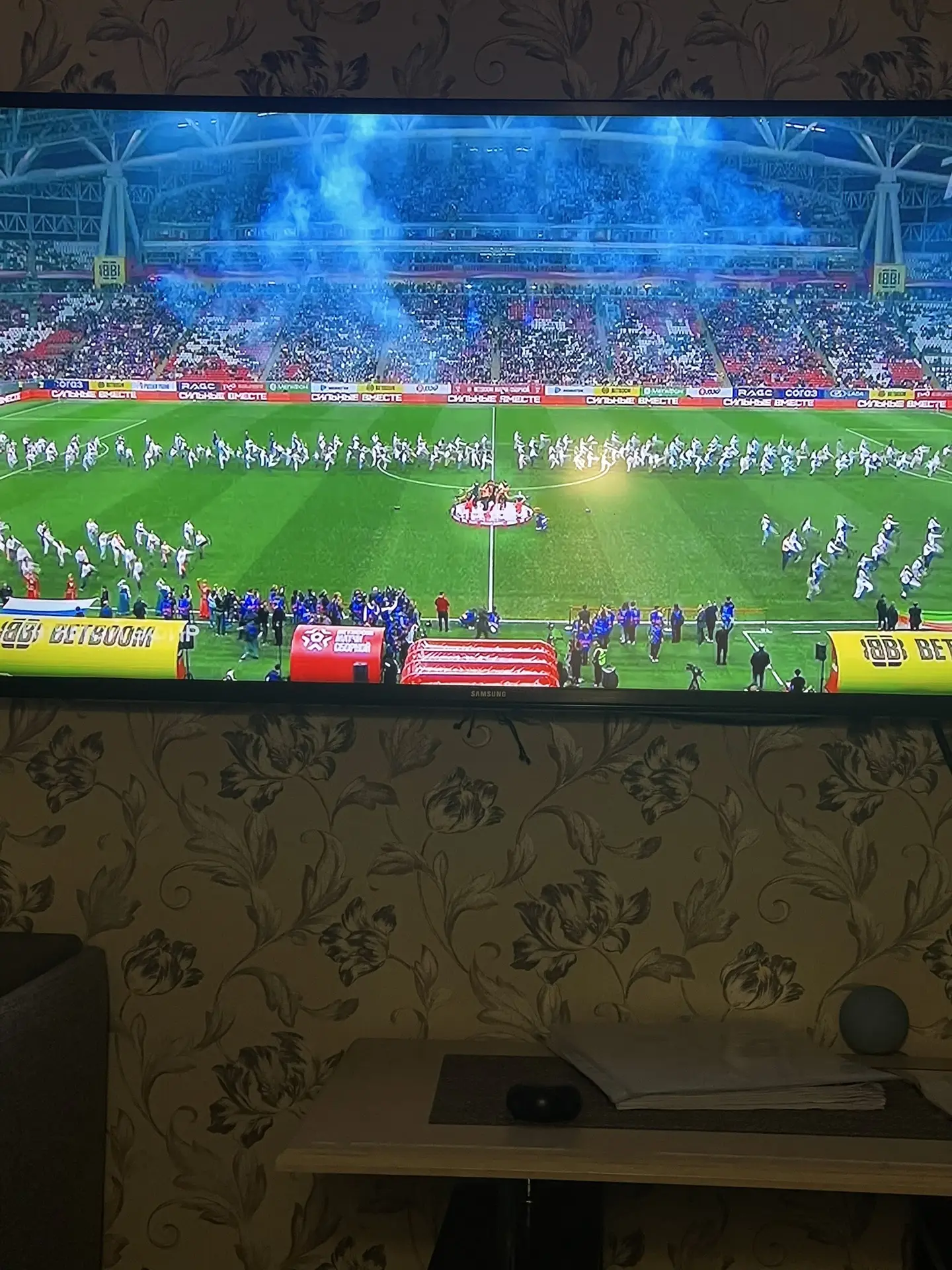 Сегодня болеем за нашу сборную. Может хоть у Ирана выиграют!