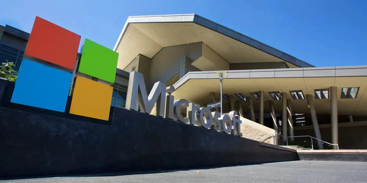 Microsoft ограничила сотрудникам использование ИИ-модели Claude Fable 5