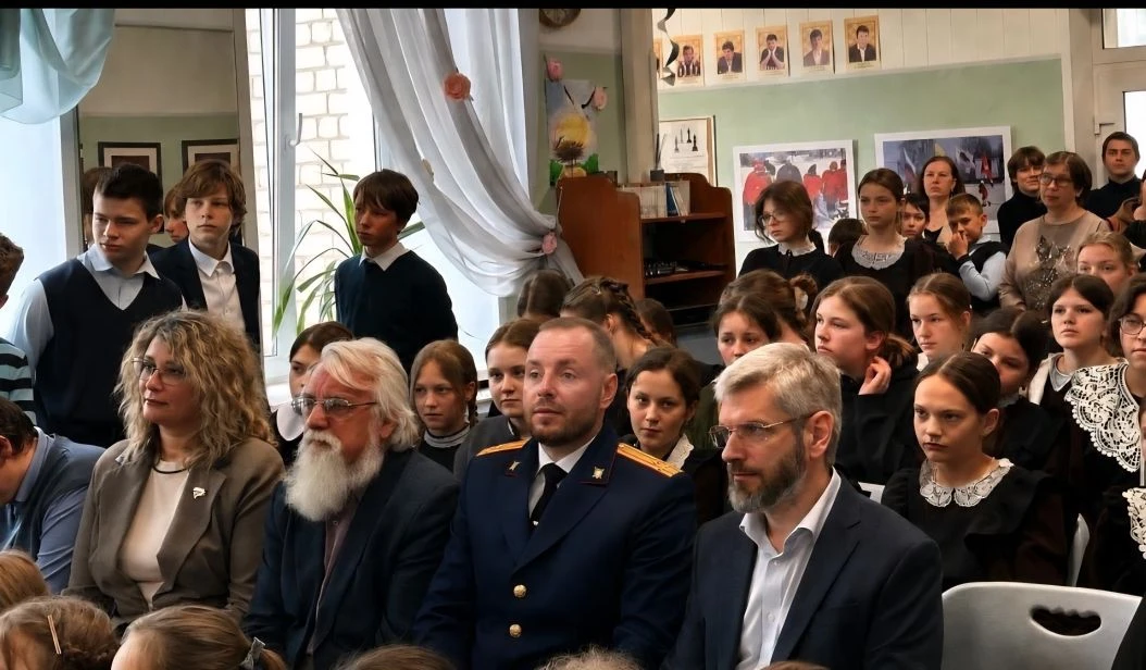 На этой неделе нашу Ивановскую на Лехте школу посетил руководитель следственного управл...