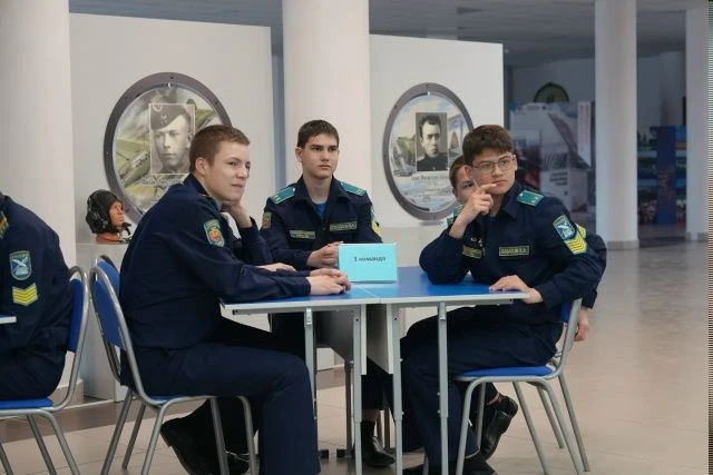 🇷🇺Кадеты Чувашского корпуса приняли участие в историческом КВИЗе «Герои неба»   В преддверии Дня Вел