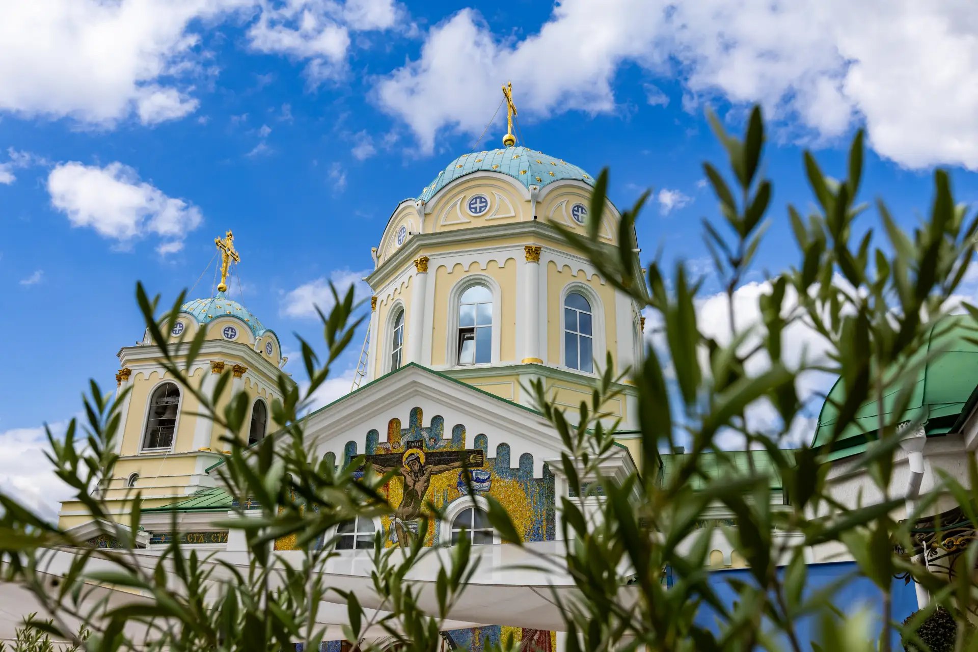 ✨ Митрополит Тихон совершил всенощное бдение в Свято-Троицком женском монастыре г. Симф...