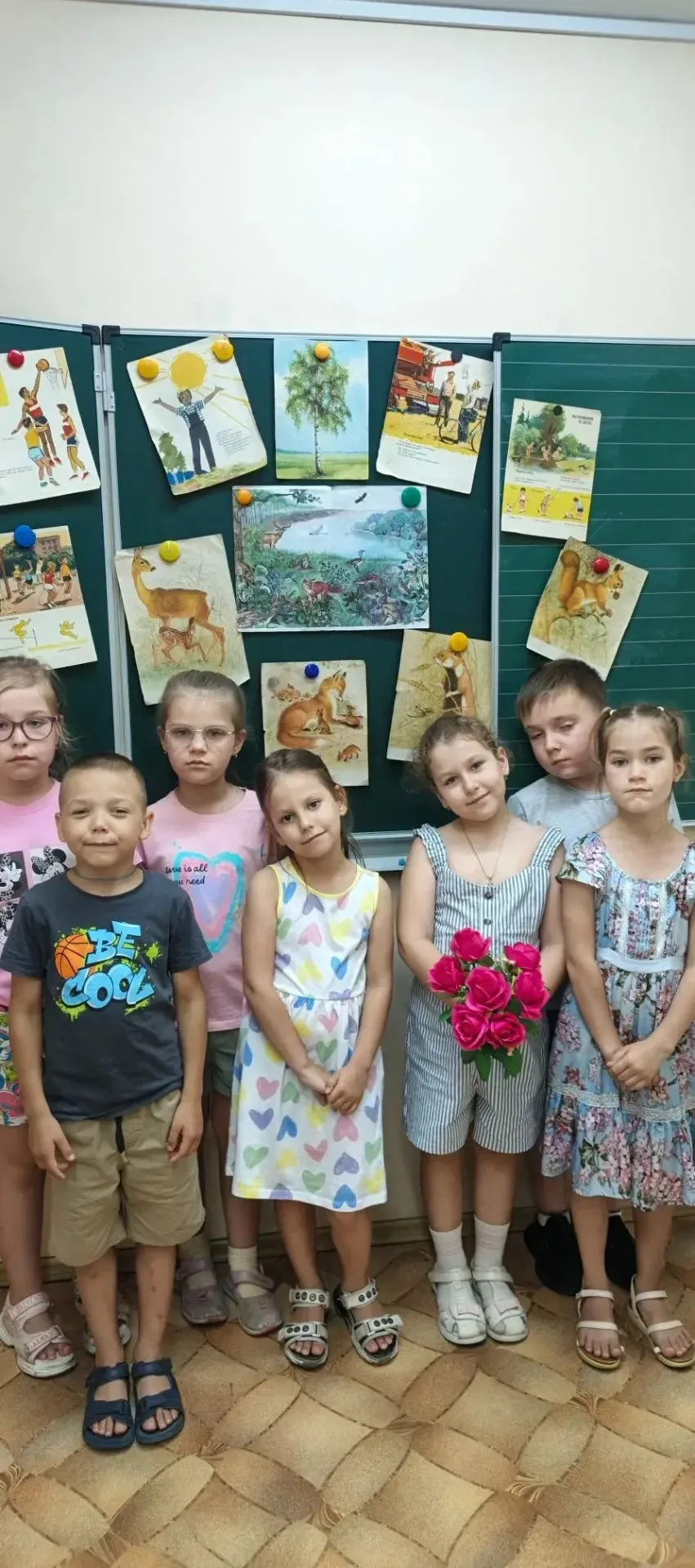 24 июня в школе АБВГДейка прошла игровая программа "Лето теплое пришло". Учащиеся вспомнили времена 