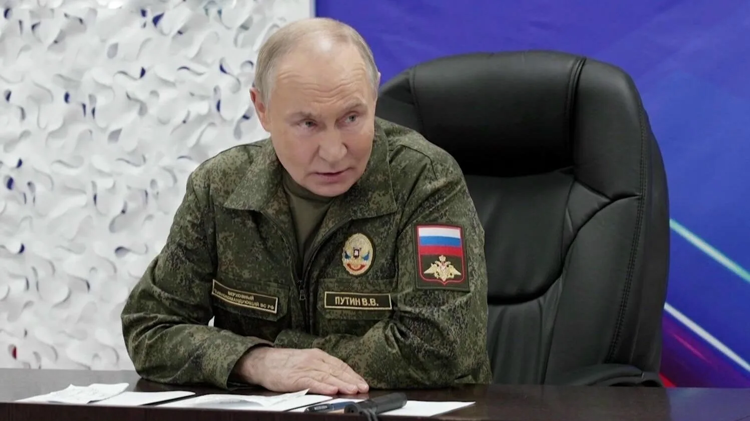 ⚡️Путин рассчитывает установить контроль над всей Донецкой областью в ближайшие шесть м...