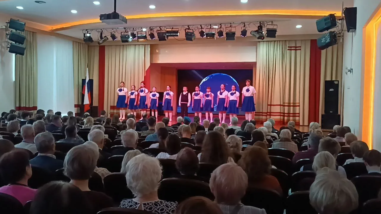 🇷🇺 С Днем защитника Отечества!
