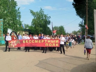 9 мая в селе Замьяны празднование Дня Победы началось с трогательного шествия «Бессмерт...