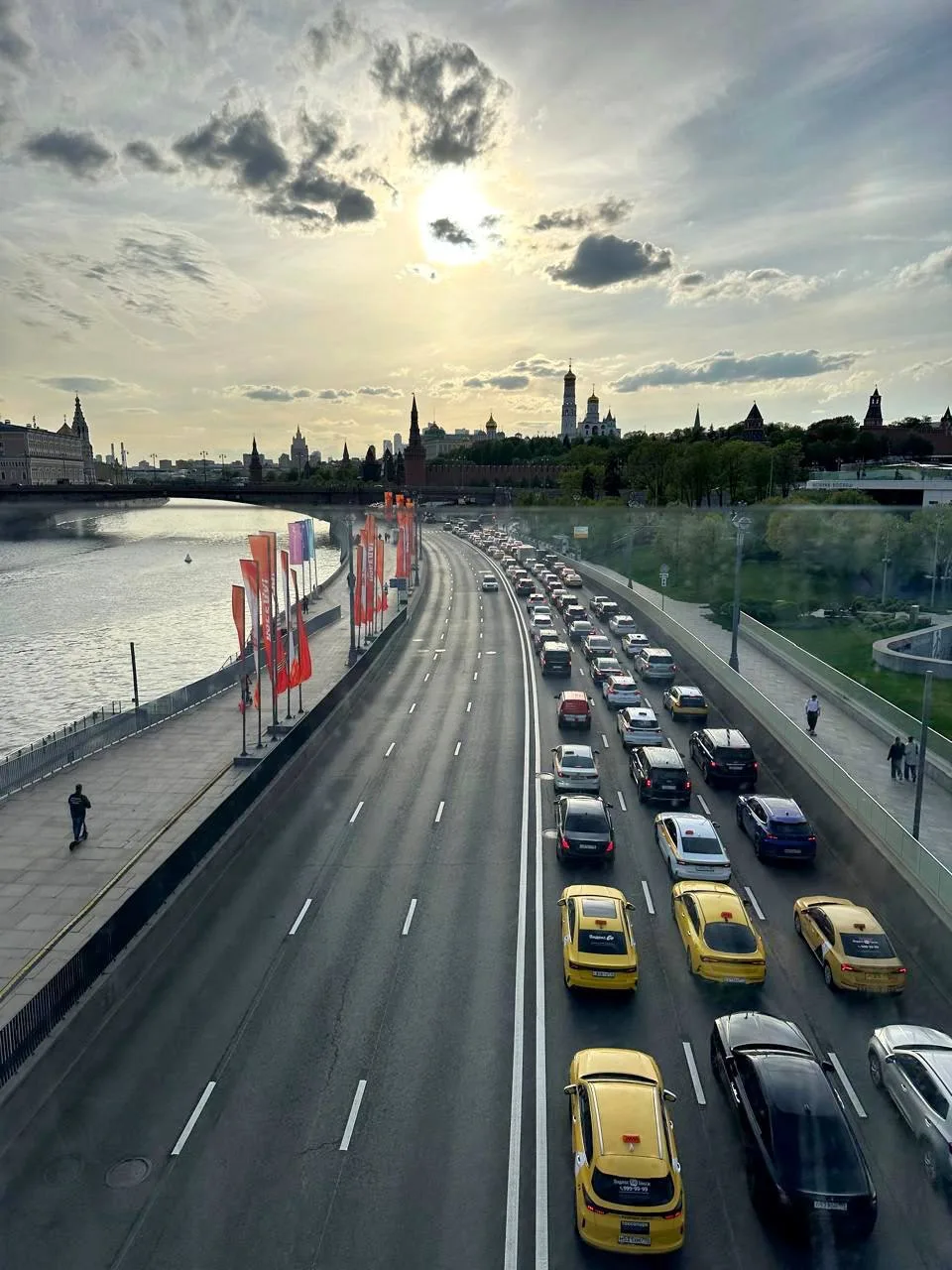 Недавно наткнулся на новость:
в России с 2026 года повышают НДС с 20% до 22%. На первый взгляд всего