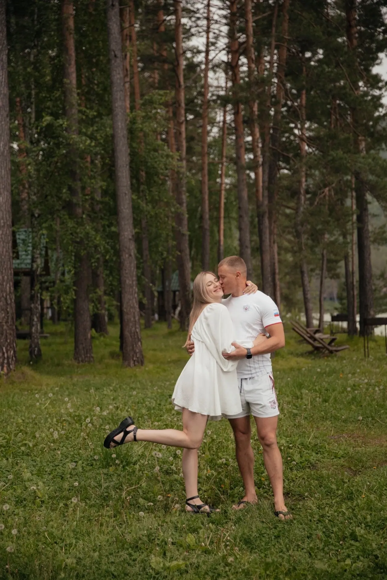 Хочется простого человеческого: уехать в горы с любимым человеком, дышать ароматом хвои...