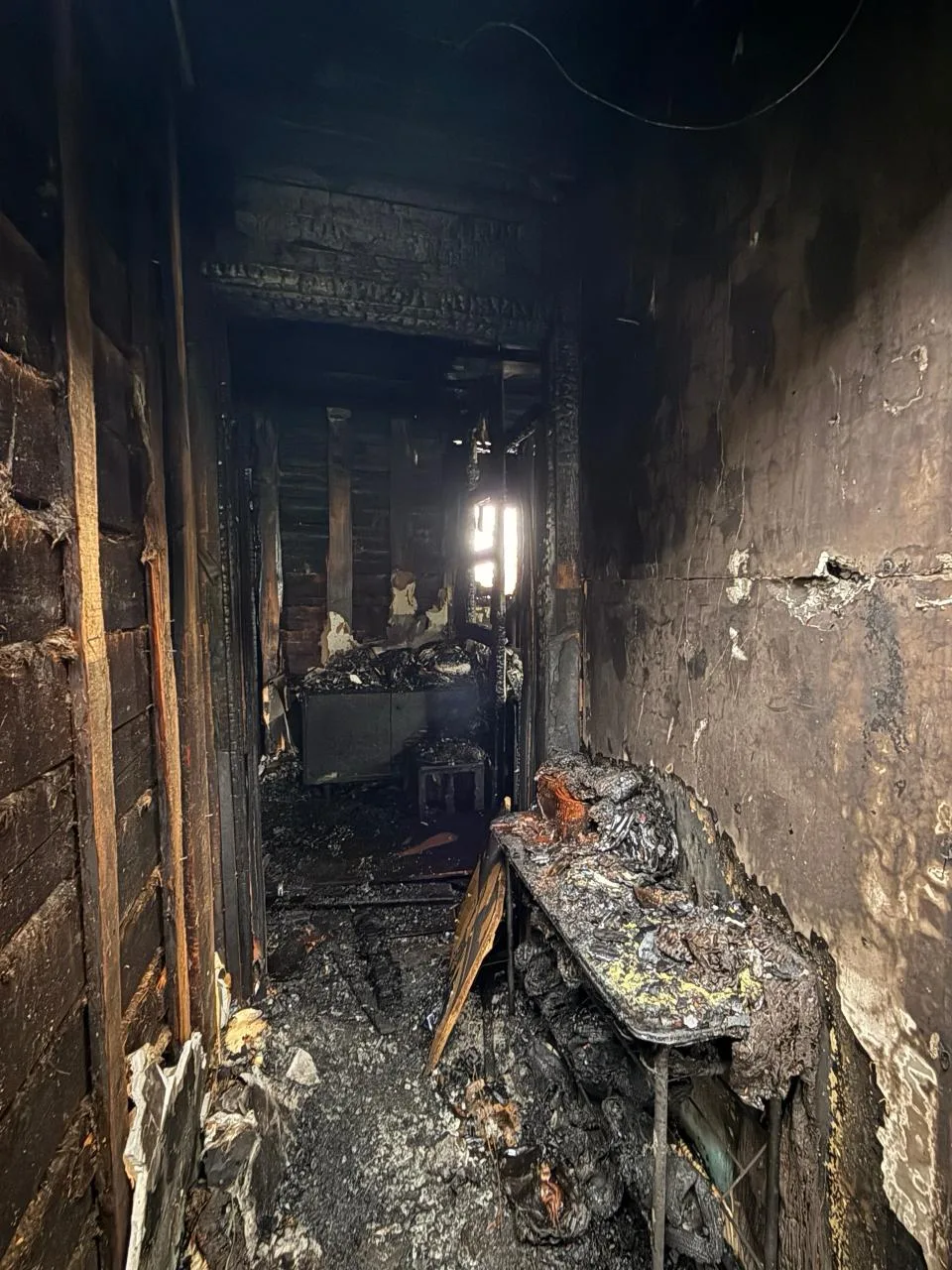 🔥 Под Петрозаводском семья осталась без дома после пожара. Нв стГ Шуйская полностью сг...