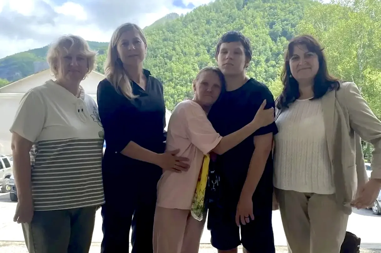 ❤️ После пяти лет разлуки Родион вернулся к маме