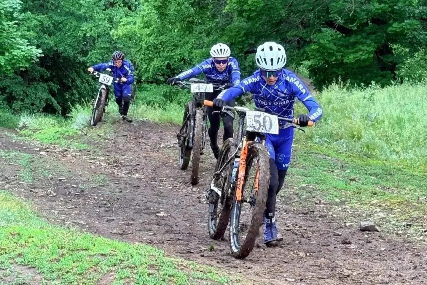 🚲 Более 100 юношей и девушек приняли участие в Первенстве по маунтинбайку в Самаре