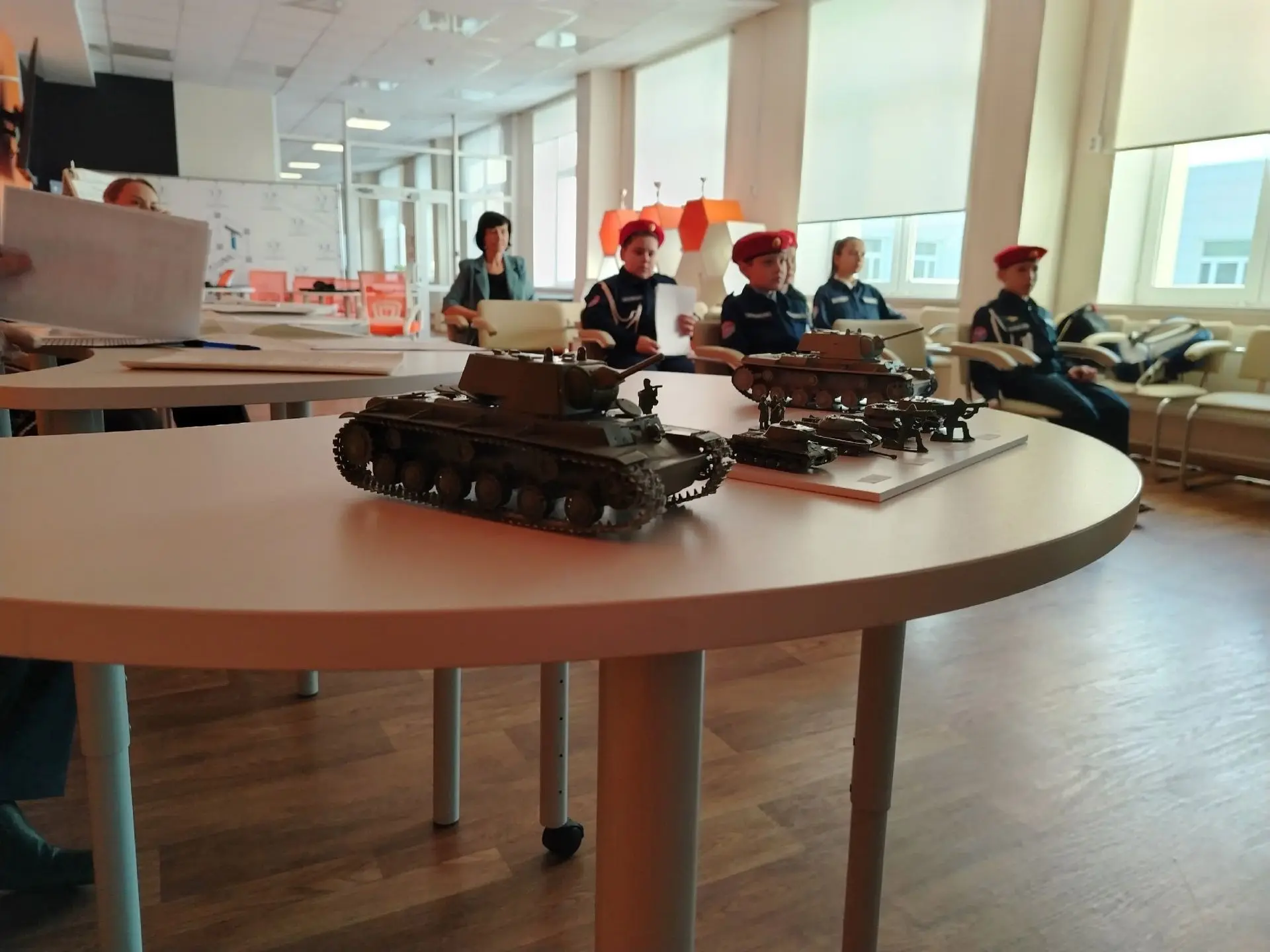 Город героев Челябинск В третий раз 9 декабря для кадетского корпуса прошел конкурс исследовательски