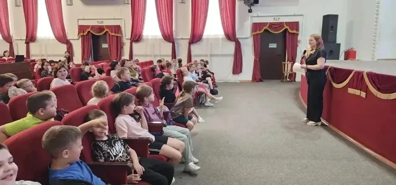 🎭Во время каникул на базе учреждений культуры нашего округа активно работают летние до...