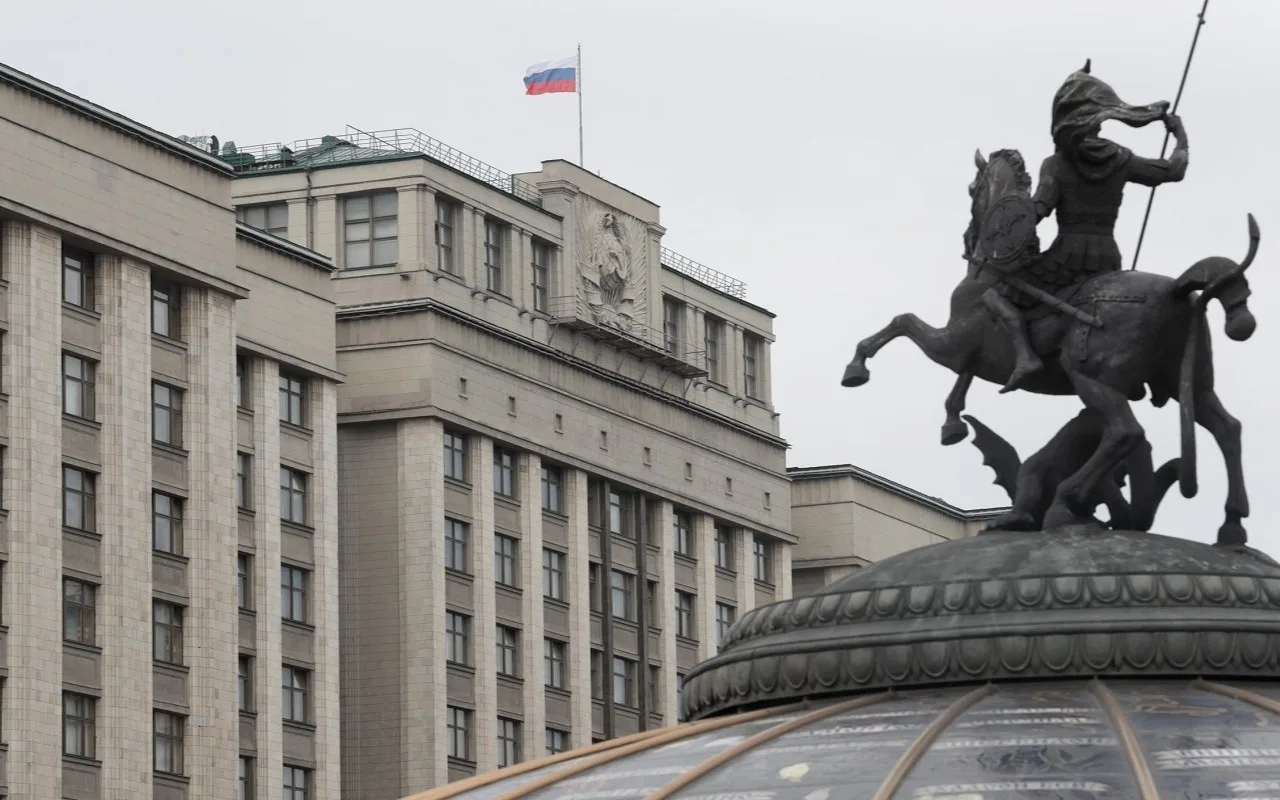 Мандат парламентария всегда помогает управлять. Одни его используют для управления стра...