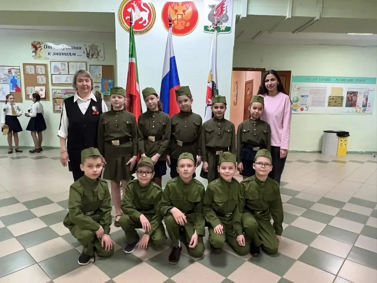 «Ни шагу назад, ни шагу на месте, а только вперёд!» Именно под таким девизом наша команда гимназии п