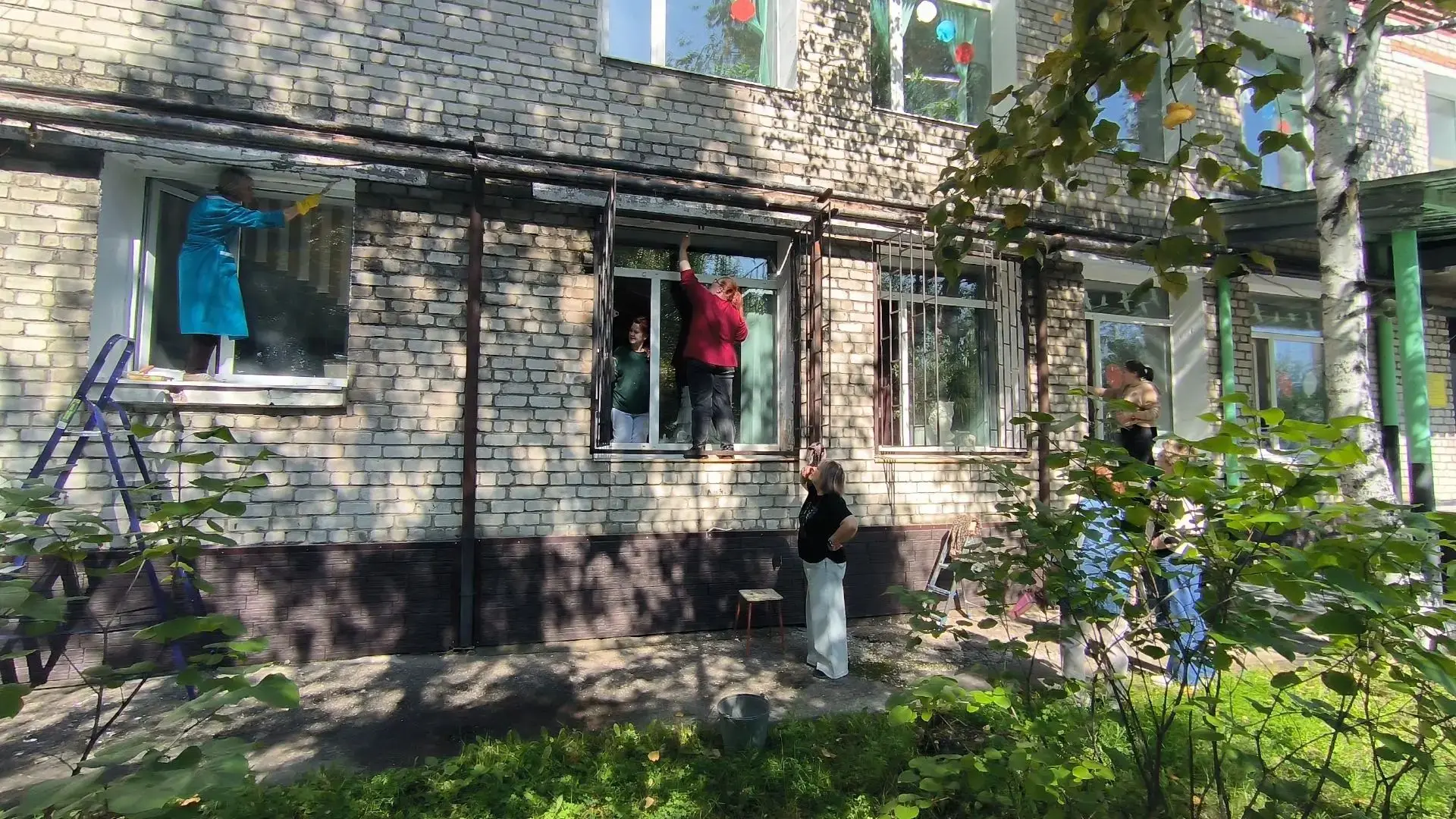 Прихорашиваемся перед новым учебным годом))