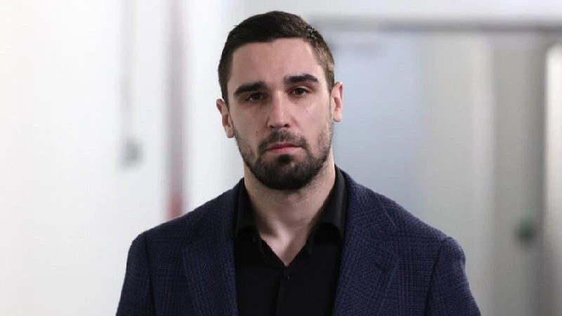 🔥 Седрик Пакетт дал мне большое интервью. Читаем!

Если в двух словах, то проблемы со спиной, по сл