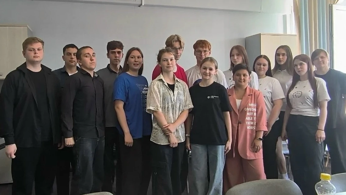 Юниоры РосАтома в гостях у студентов
11 июня Саровский политехнический техникум посетили члены город