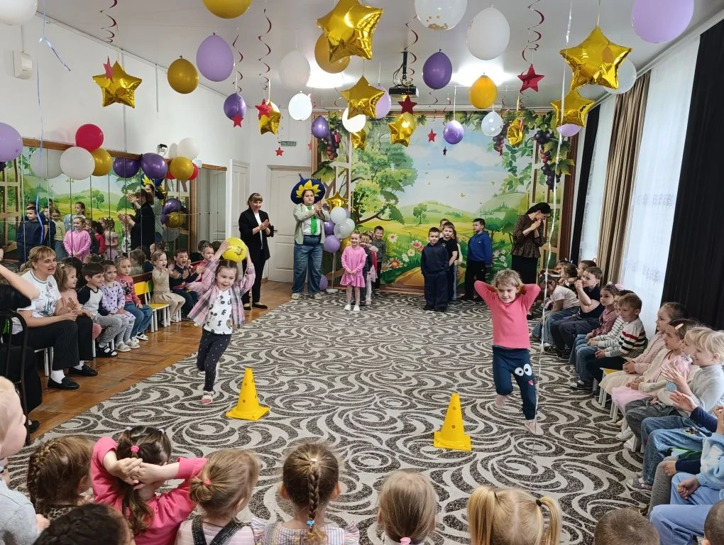 Замечательное событие произошло сегодня 1 июня! Праздник, посвящённый Дню защиты детей,...
