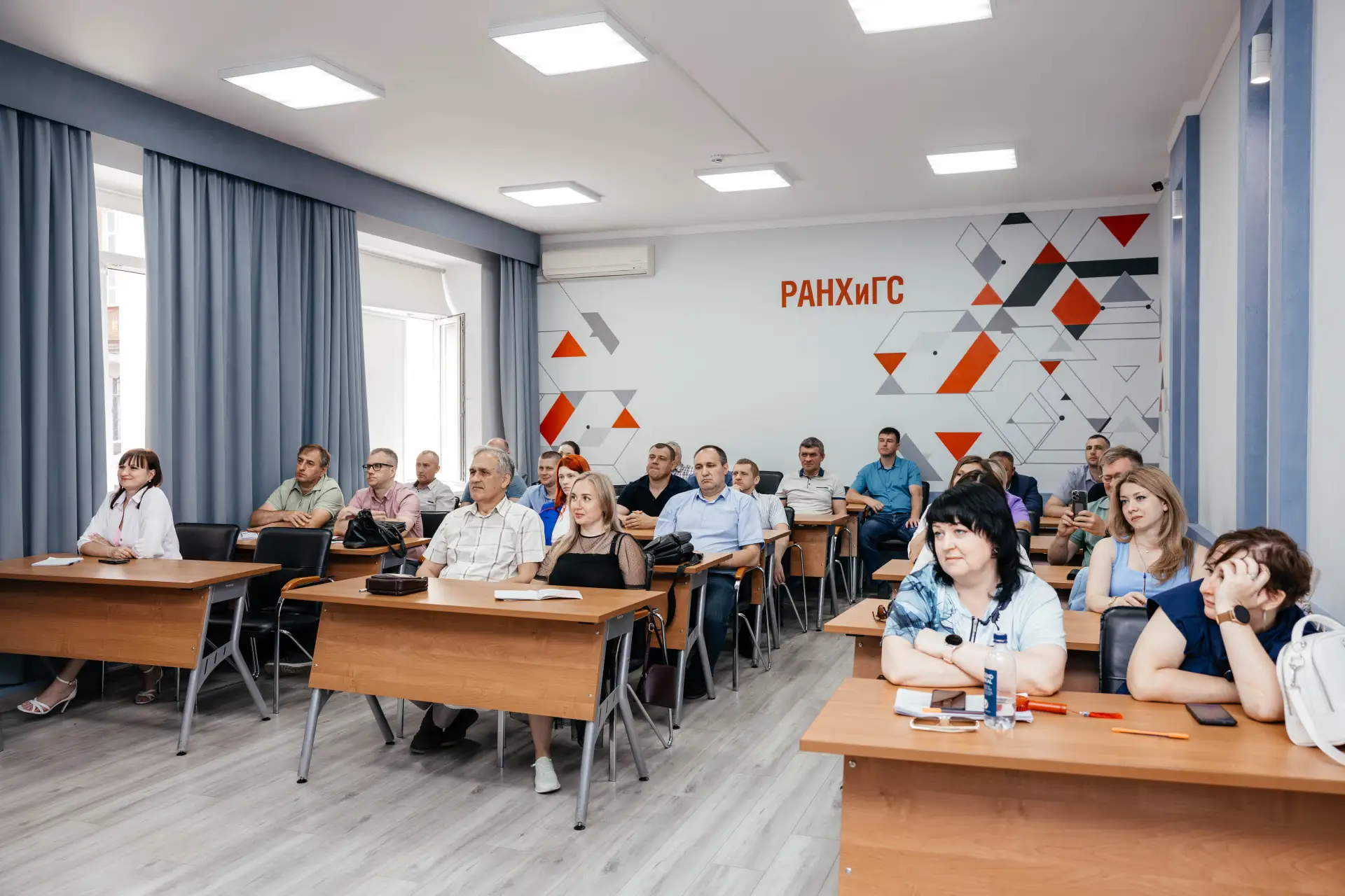 В целях повышения эффективности работы сотрудники отдела контроля за исполнением и надз...