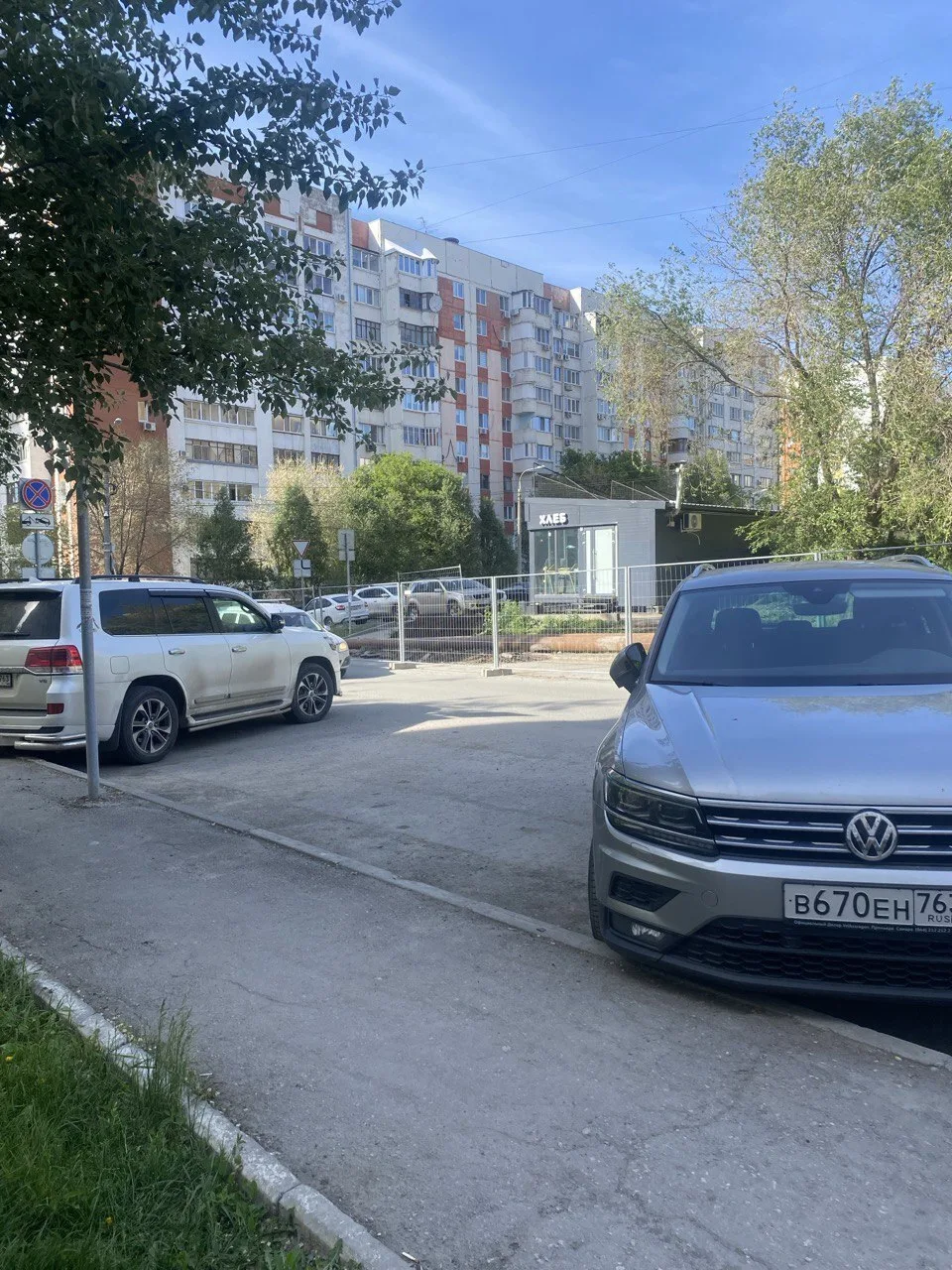 Самарские водители признались, при какой цене бензина перестанут ездить на машине