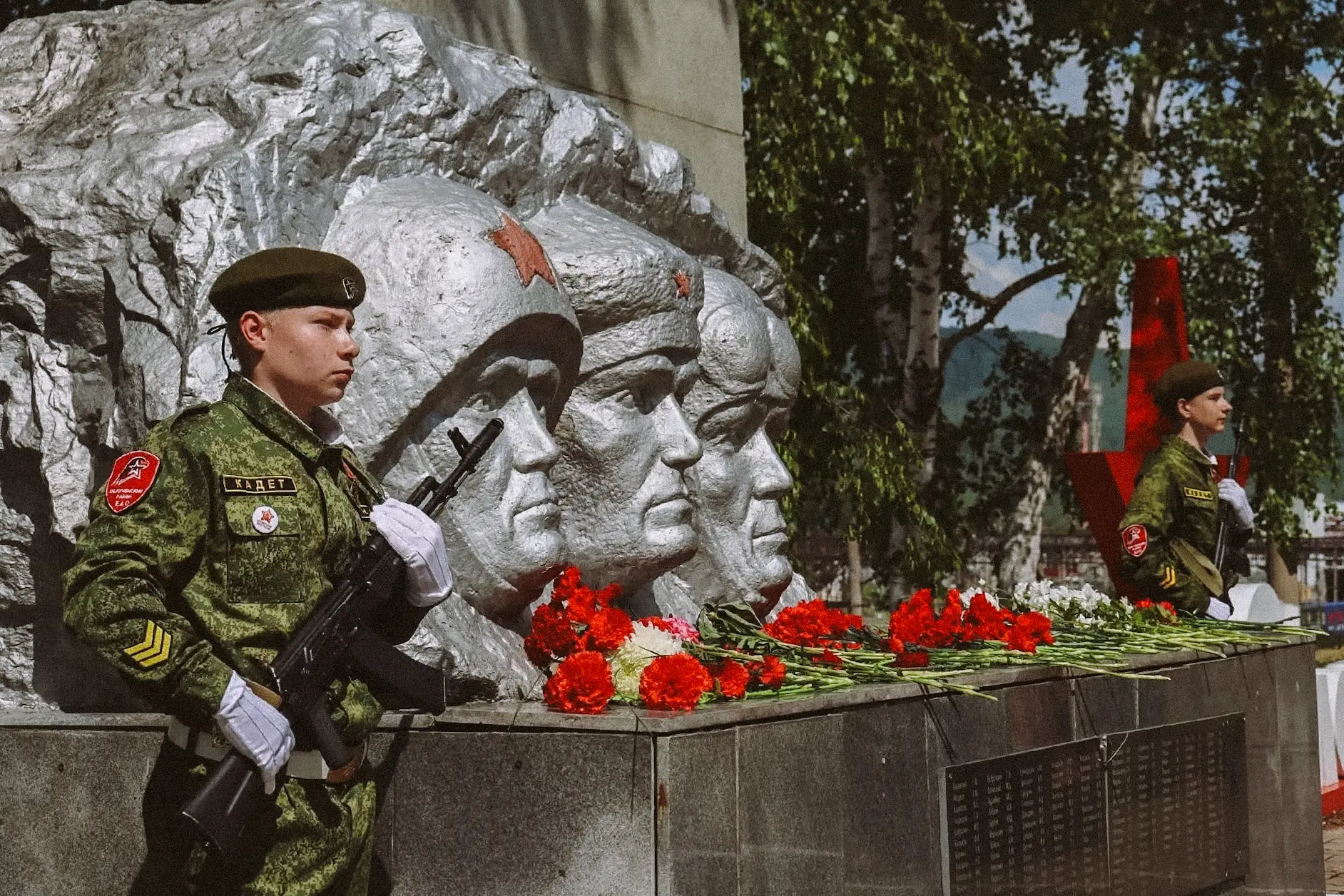 🇷🇺 Отряд из Облучья — в финале Всероссийского слёта Пост №1

Юнармейский отряд им. Саныгина Никиты