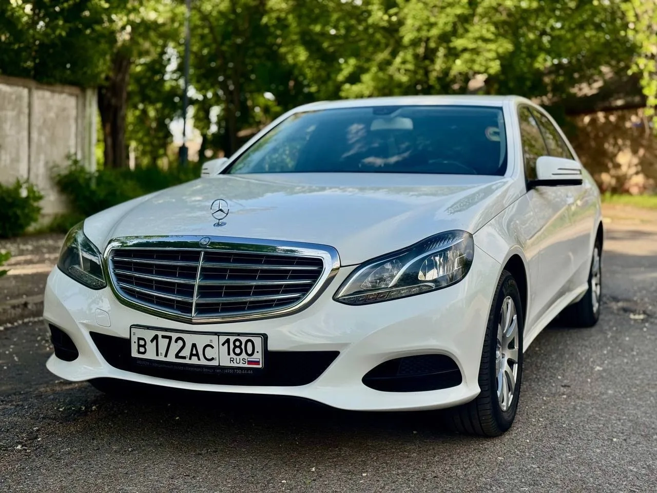 Продам Mercedes-Benz E-class.