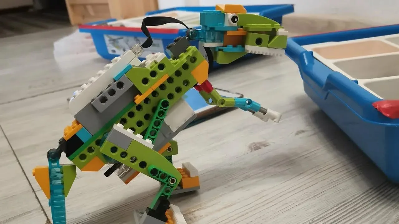 🦖 Мастер‑класс «Мир динозавров» в LEGO Digital Designer: создаём древних ящеров! 🦖

С радостью при