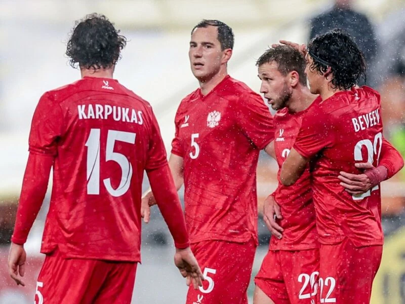 🗣Гранат: «Соперники сейчас не того уровня, с которыми должна играть сборная России».