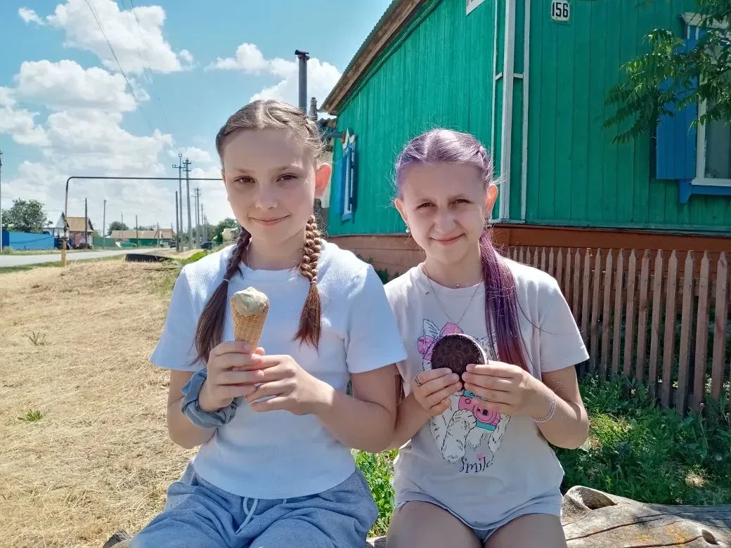 🎉 Сегодня — Всемирный день мороженого! 🎉 

Кто не любит это сладкое, прохладное чудо? Ванильное, ш