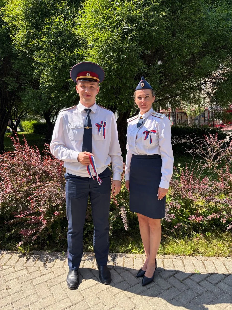 #РодинойГоржусь: сотрудники регионального УФСИН вручили смолянам ленточки-триколор

Организаторы акц