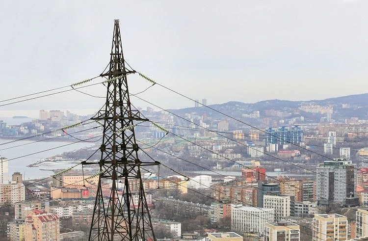 ❗️ Энергетики ДРСК перенесли восстановление энергоснабжения в Штыково ещё на четыре часа