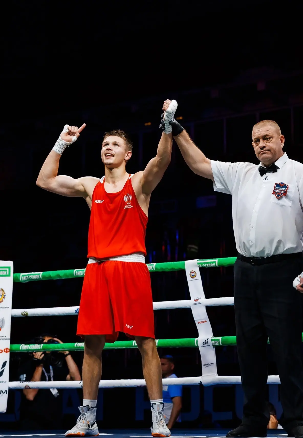 Данил Шенхнет вышел в полуфинал чемпионата России по боксу