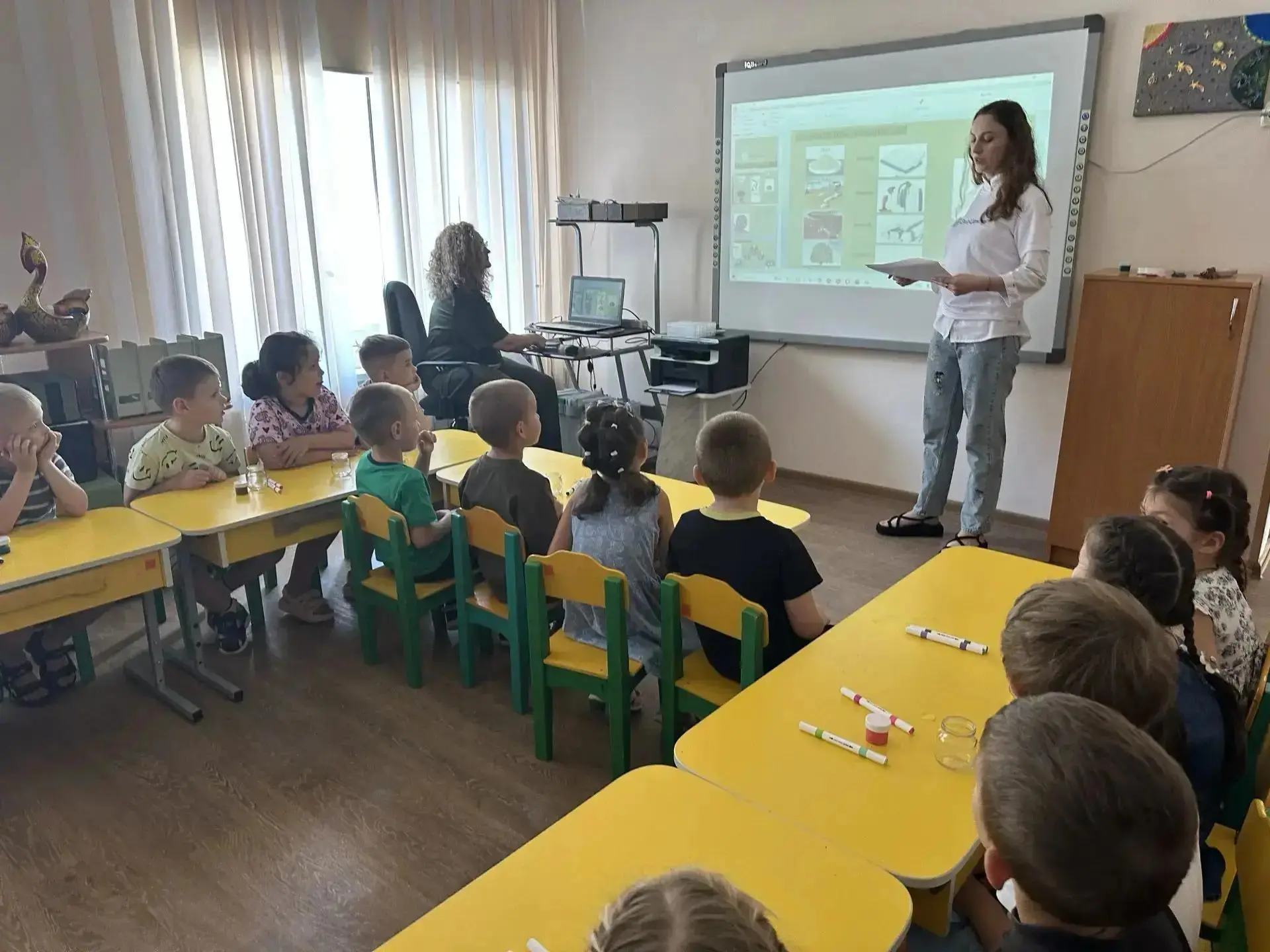 🌿 Сотрудники "Экоцентра" провели занятия с дошкольниками

✔️ Детям объяснили важность заботы о прир