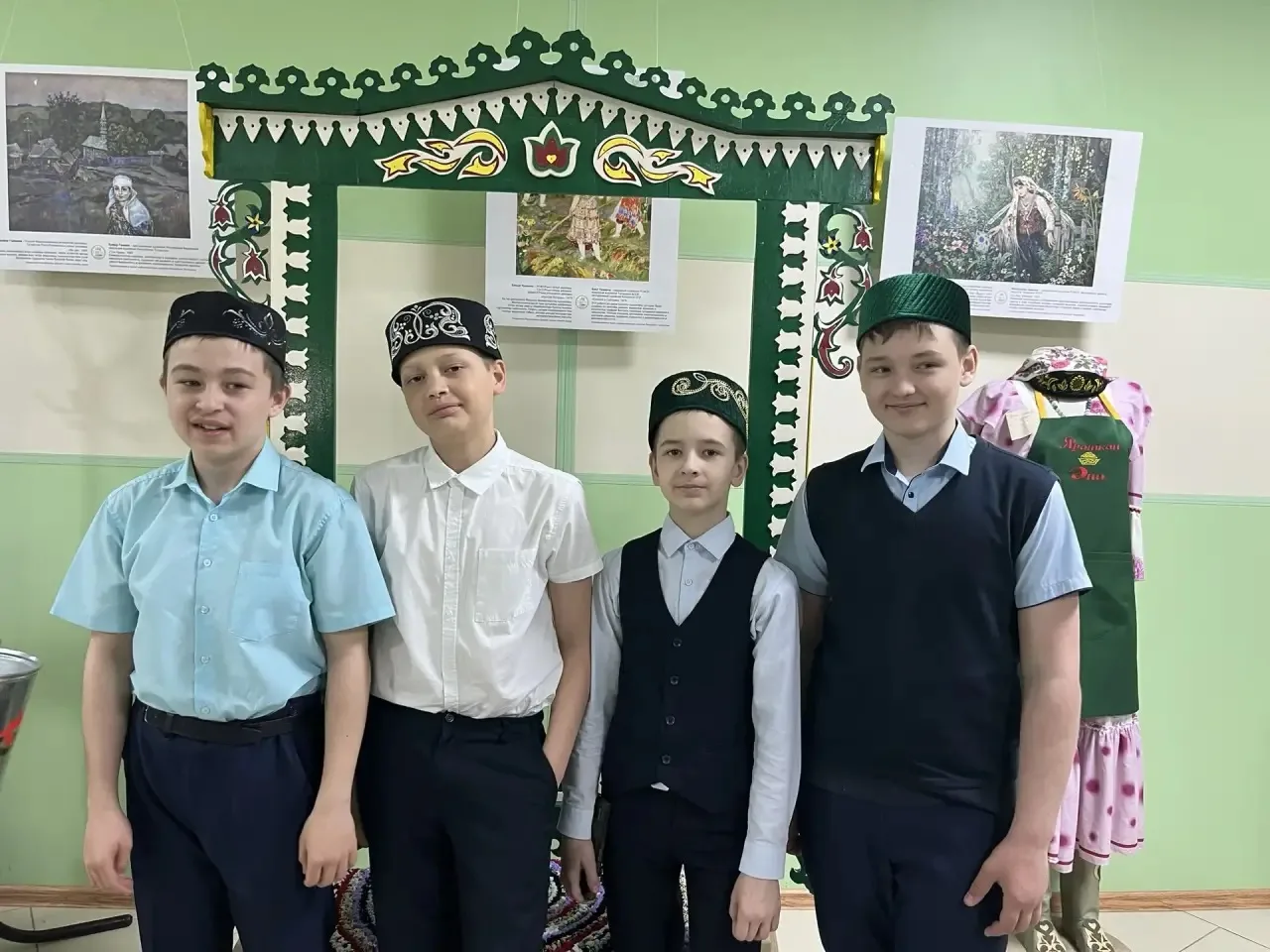 🌿Год единства народов России.   15 апреля 5п класс посетил Центр татарской культуры Курганской облас
