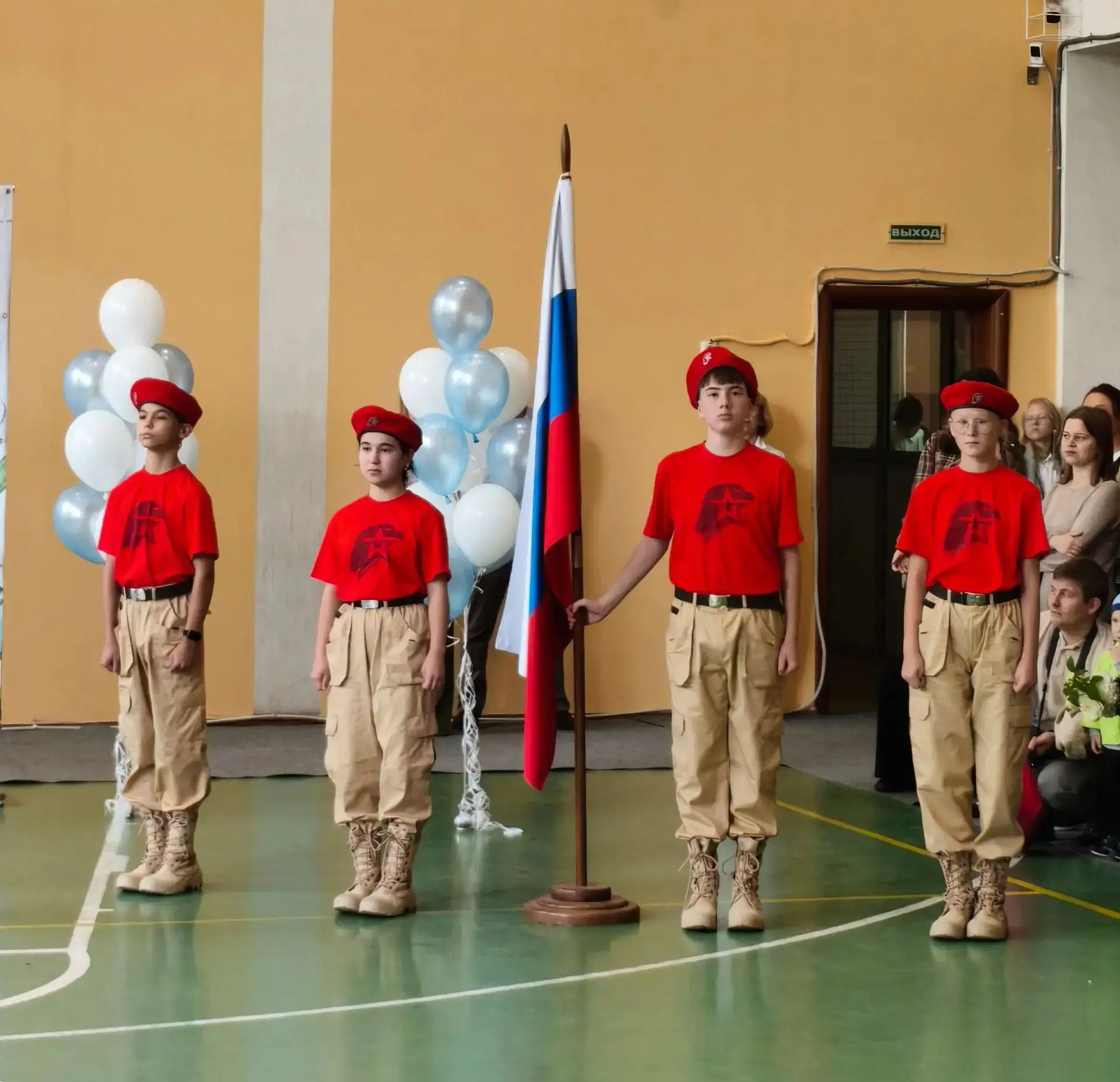 🔔 С новым учебным годом! Школа вновь распахнула свои двери для любимых учеников.❗