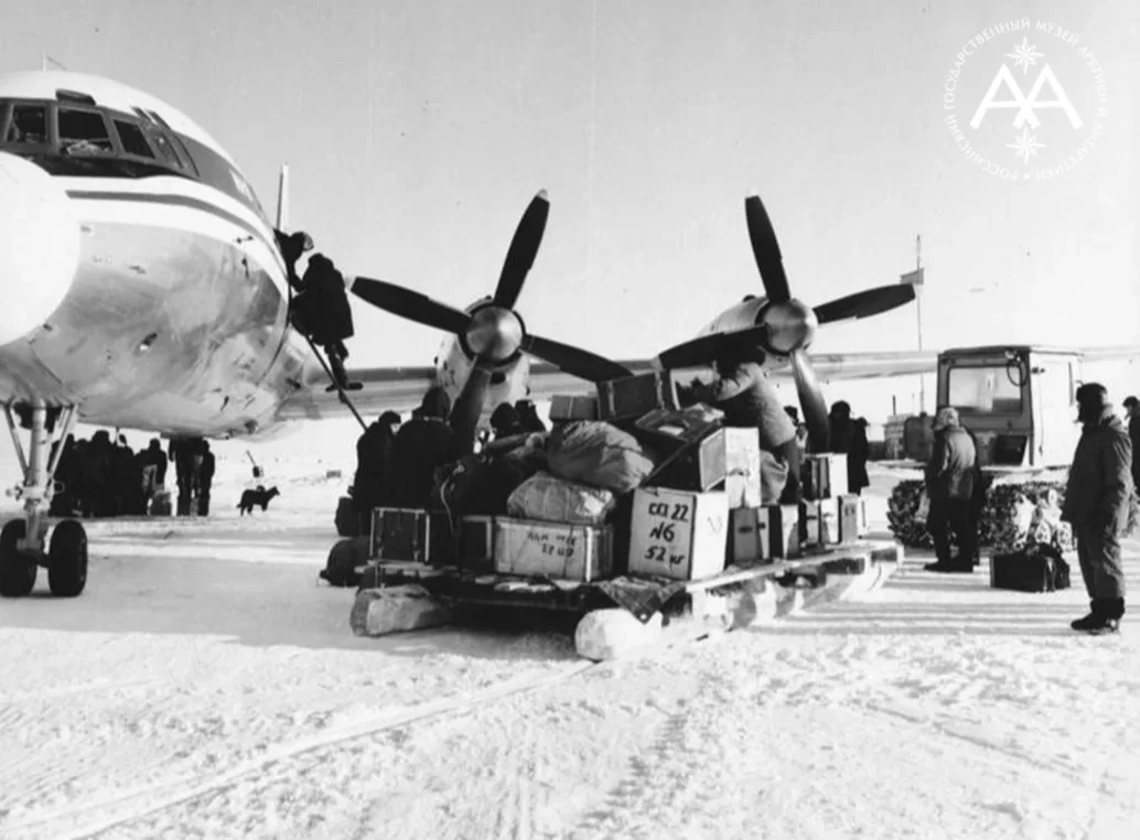 🗓️ 13 сентября 1973 года была открыта станция «Северный полюс — 22», проработавшая рек...