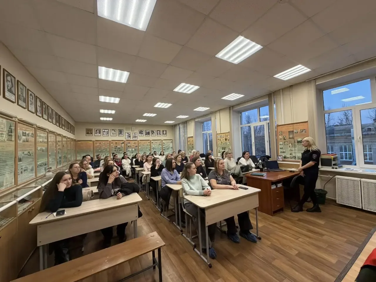 💻❗️17.03.26 в МАОУ «СОШ №116» г. Перми состоялось родительское собрание с инспектором ОДН - Чащиной 
