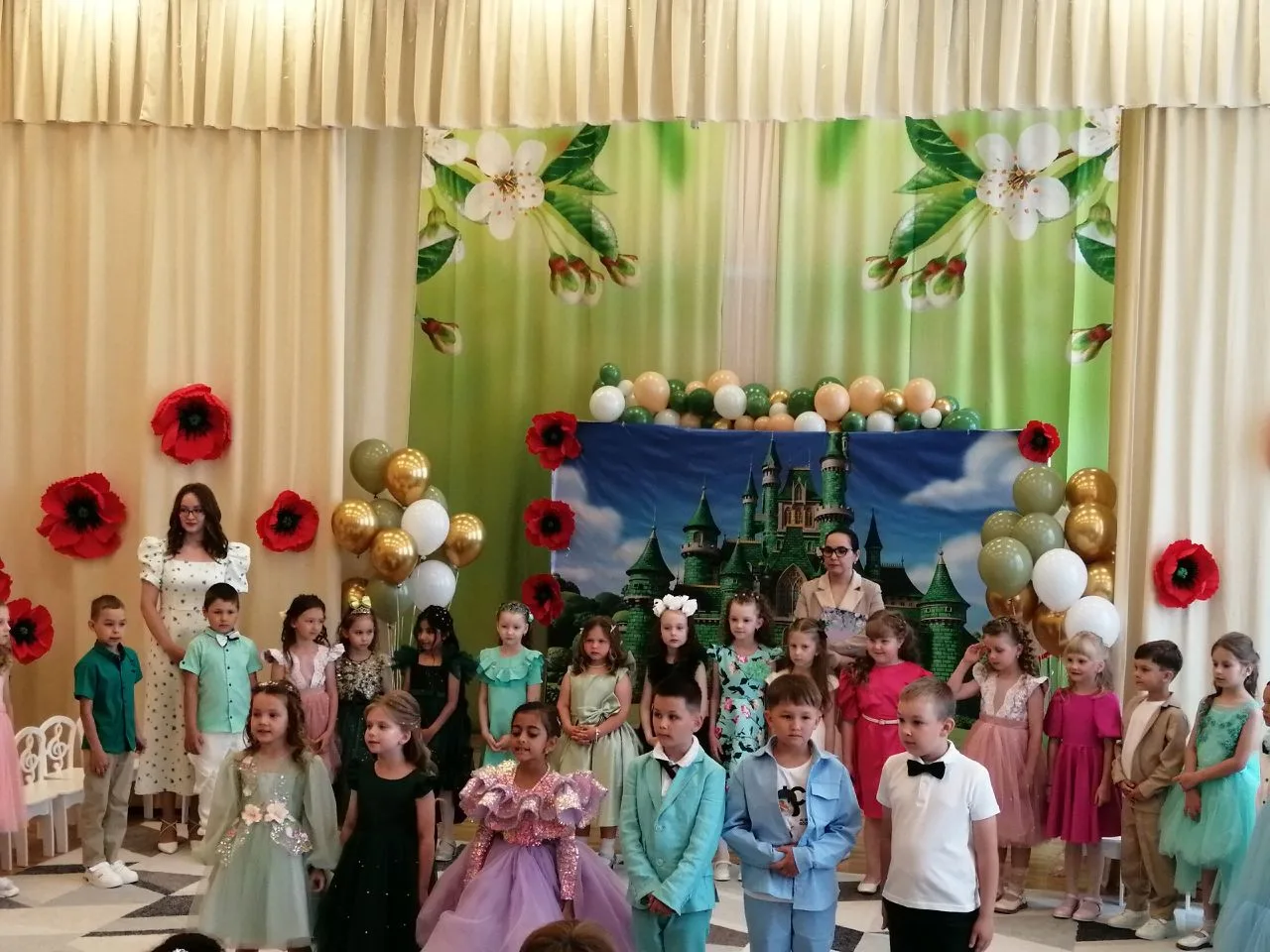 ✨Грандиозный выпускной завершил учебный год в детском саду!✨