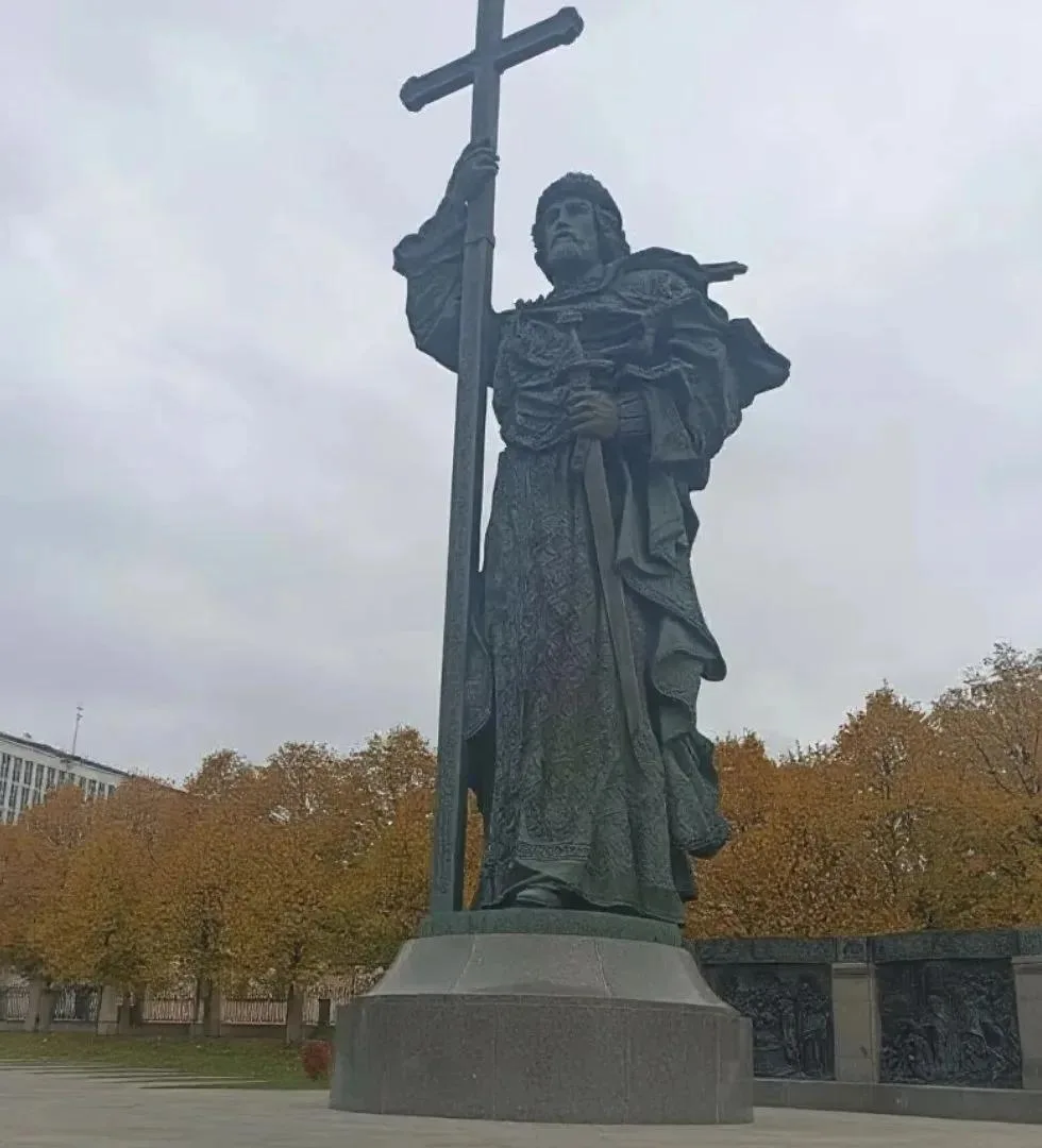 День Крещения Руси!
Праздник, объединяющий века.

28 июля Россия отмечает одну из важнейших памятных