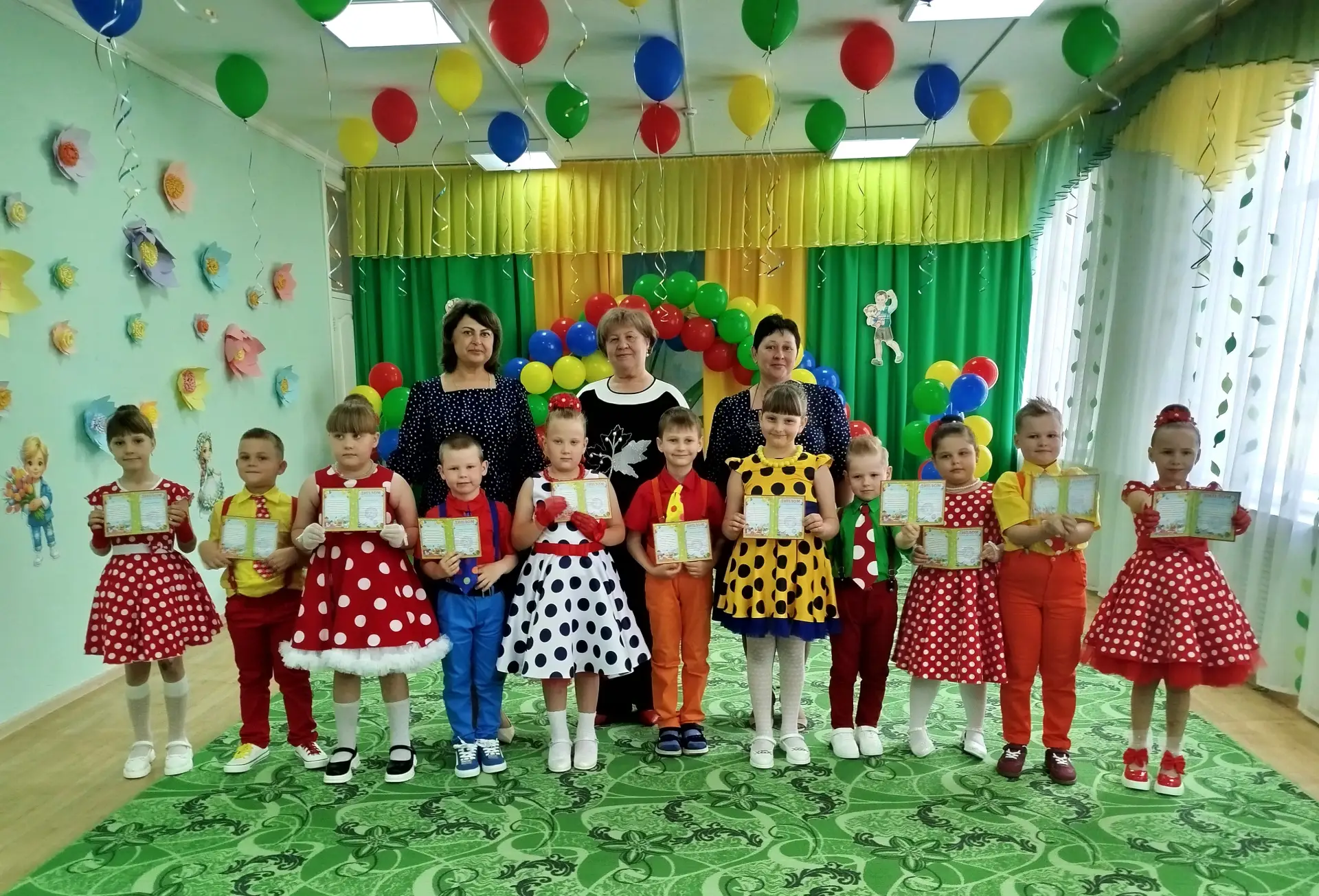 ✨Маленькими к вам пришли,