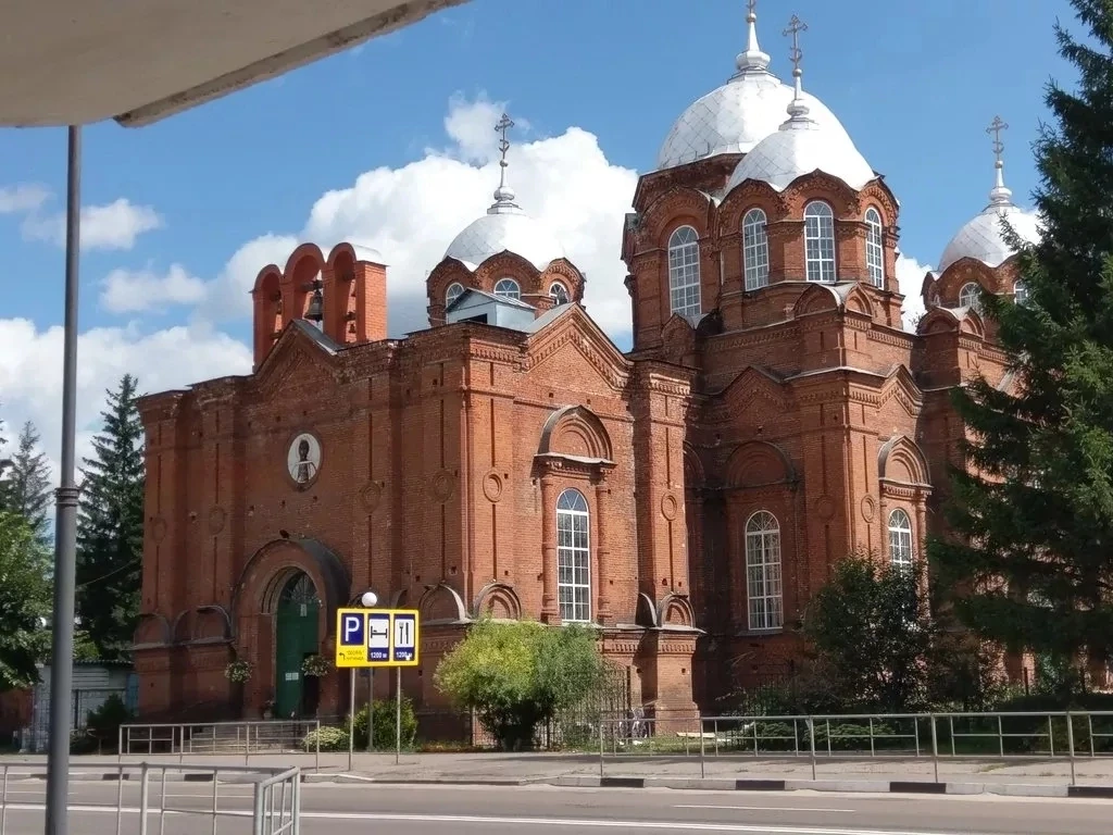 ⛪ Храм святого благоверного князя Александра Невского в городе Обояни — монументальный ...